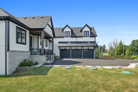 01  Custom Home  Front