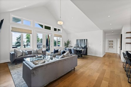 03a  Custom Home  Living  Room