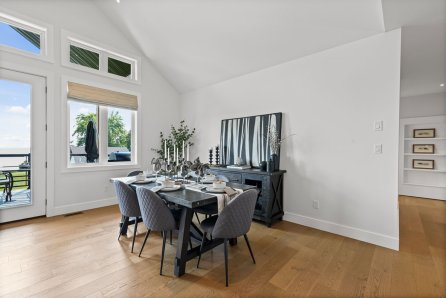 03c  Custom Home  Dining