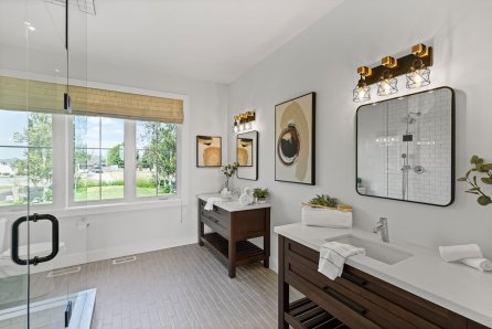 05  Custom Home  Ensuite