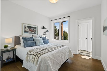 09  Custom Home  Bedroom2