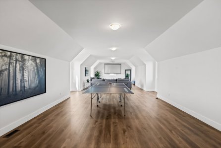 13  Custom Home  Loft2